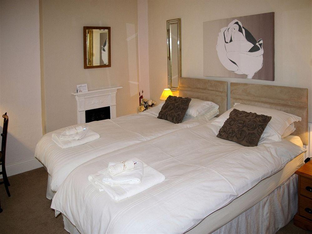 Bridge House Hotel Gunnislake Exterior photo